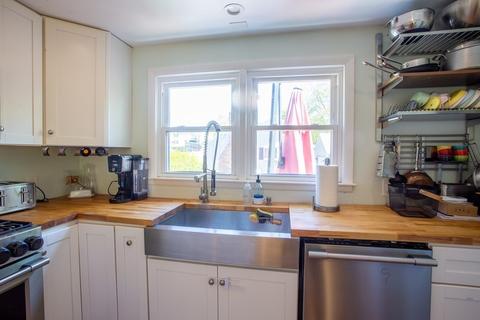 16 Bates Park Ave, Beverly, MA 01915 photo 10