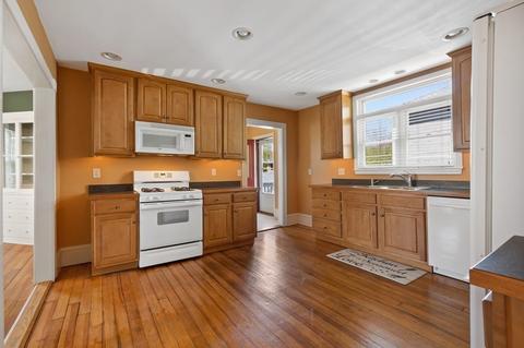 4 Boyden Ave, Beverly, MA 01915 photo 9