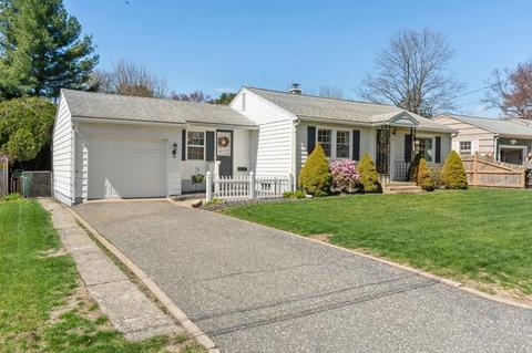 70 Bourbeau St, Chicopee, MA 01020 photo 3