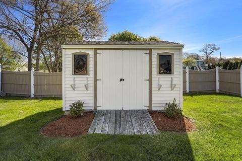 16 Landers Rd, Stoneham, MA 02180 photo 34