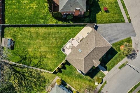 16 Landers Rd, Stoneham, MA 02180 photo 2
