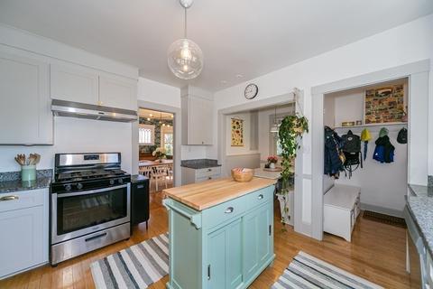 12 Webster St, Needham, MA 02494 photo 5