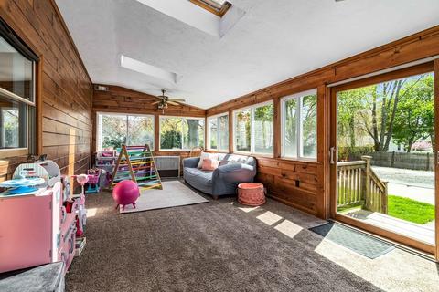 24 Lincoln St, Maynard, MA 01754 photo 14
