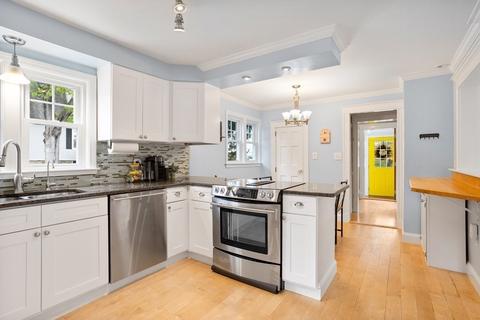 13 Roosevelt St, Maynard, MA 01754 photo 14