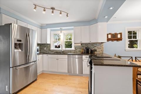 13 Roosevelt St, Maynard, MA 01754 photo 15