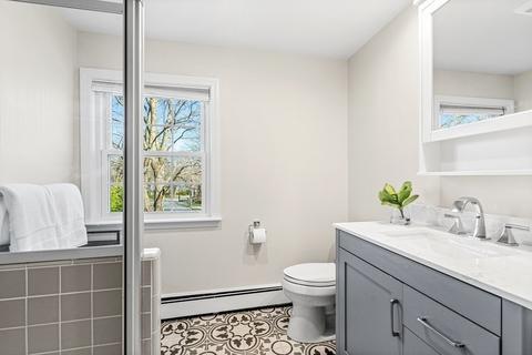 11 Trinity Ct, Wellesley, MA 02481 photo 15
