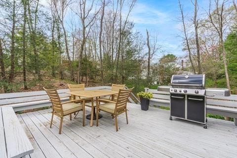 11 Trinity Ct, Wellesley, MA 02481 photo 22