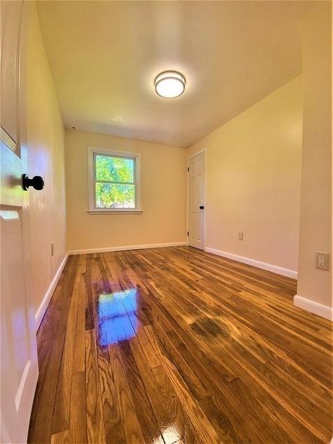 65 Northway Dr, Springfield, MA 01119 photo 8