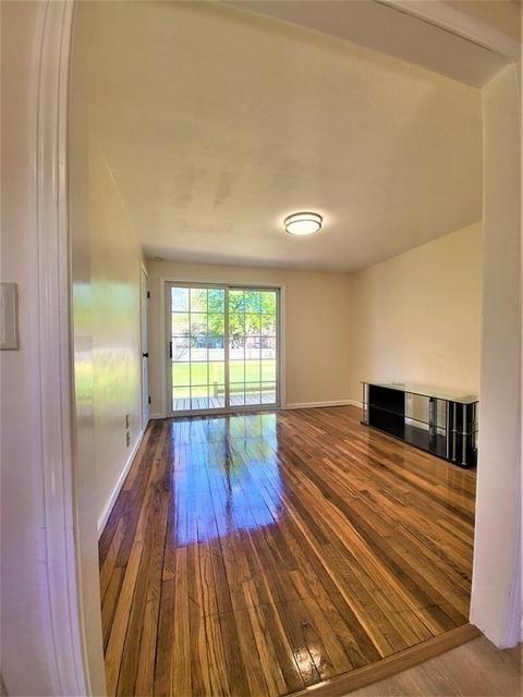 65 Northway Dr, Springfield, MA 01119 photo 6