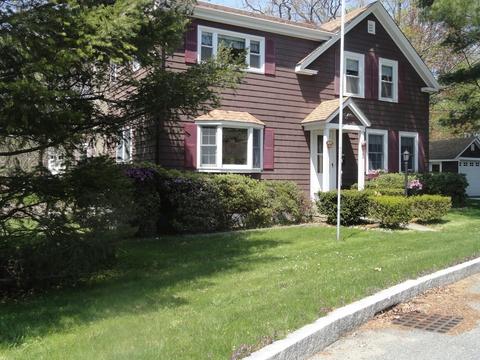 3 Doherty Ln, Stoneham, MA 02180 photo 2