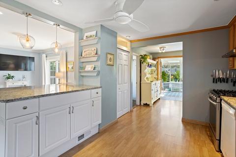 137 Harding Ter, Dedham, MA 02026 photo 12
