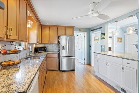 137 Harding Ter, Dedham, MA 02026 photo 11