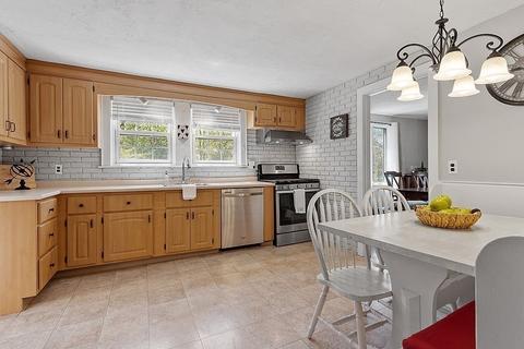 87 Circuit Rd, Dedham, MA 02026 photo 9