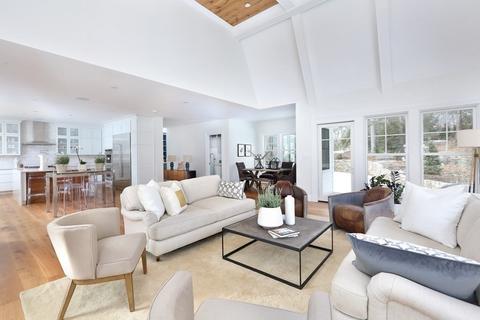 241 Glen Rd, Weston, MA 02493 photo 8
