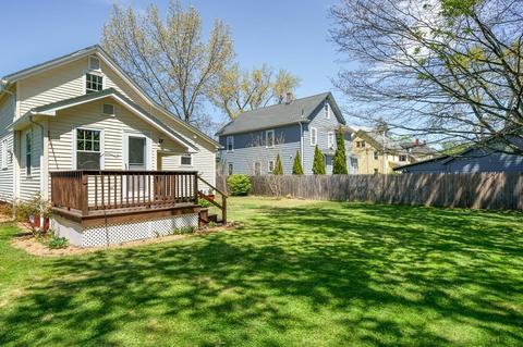 46 Clark St, Easthampton, MA 01027 photo 3
