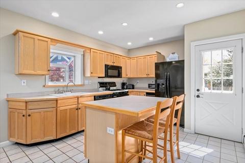 43 Hillside Rd, Dedham, MA 02026 photo 2