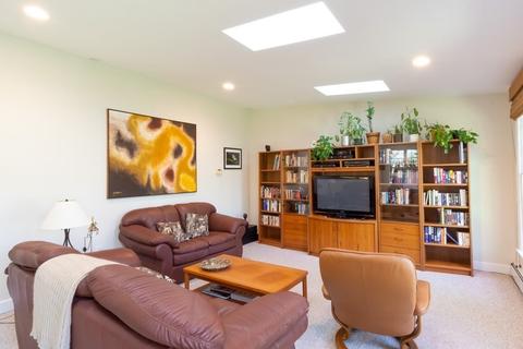 41 Fuller Brook Ave, Needham, MA 02492 photo 11