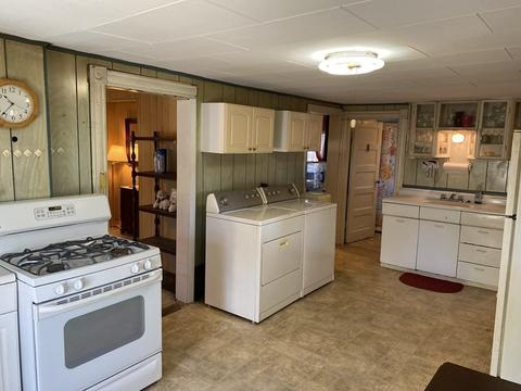 561 Granby Rd, Chicopee, MA 01013 photo 7