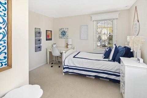 8 Stonegate Ln, Hingham, MA 02043 photo 23