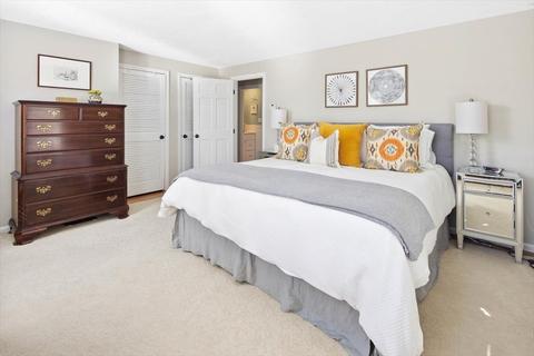 8 Stonegate Ln, Hingham, MA 02043 photo 18