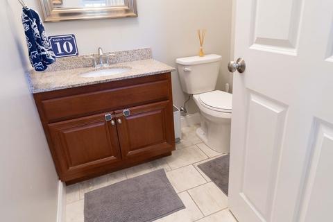 10 Knipfer Ave, Easthampton, MA 01027 photo 8