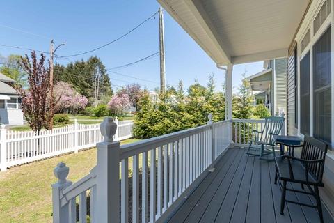 10 Knipfer Ave, Easthampton, MA 01027 photo 17