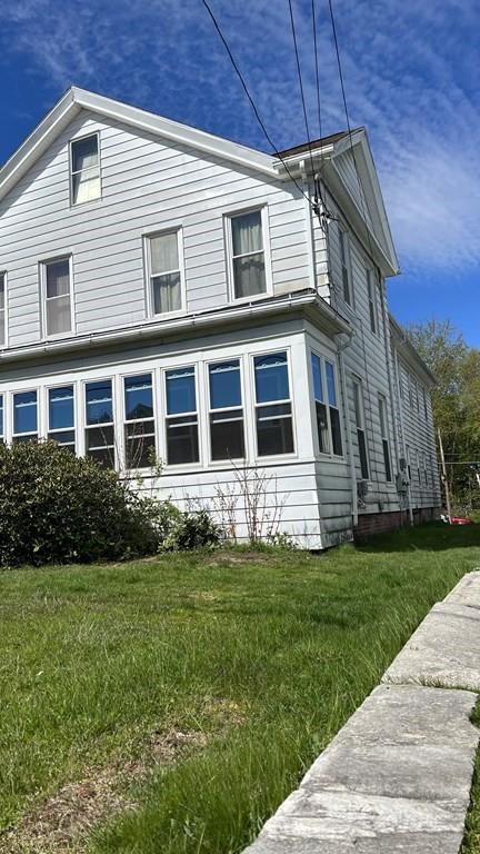 352 School St, Webster, MA 01570 photo 3