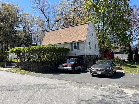 3 4th St, Worcester, MA 01602 photo 1