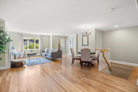 19 May St, Marblehead, MA 01945 photo 25
