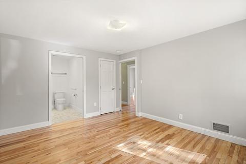 19 May St, Marblehead, MA 01945 photo 22