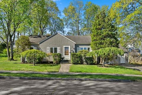 19 May St, Marblehead, MA 01945 photo 1