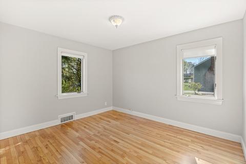 19 May St, Marblehead, MA 01945 photo 21