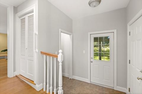 19 May St, Marblehead, MA 01945 photo 30