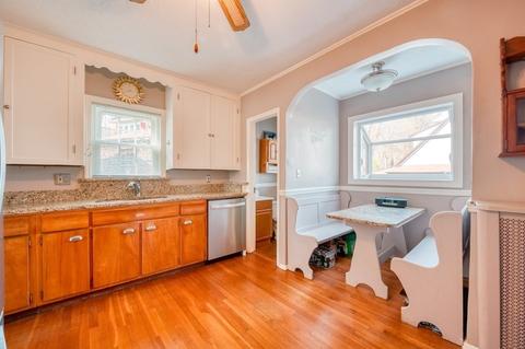 46 Monroe Ave, Worcester, MA 01602 photo 5