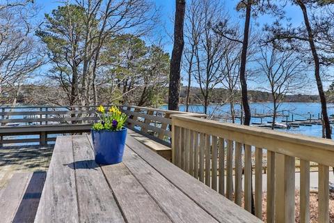 24 Captains Row, Mashpee, MA 02649 photo 2