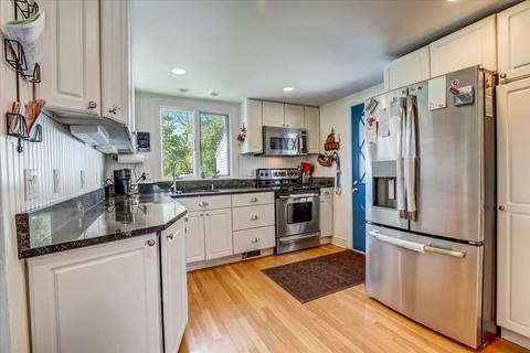 4 Sycamore Ln, Hingham, MA 02043 photo 13