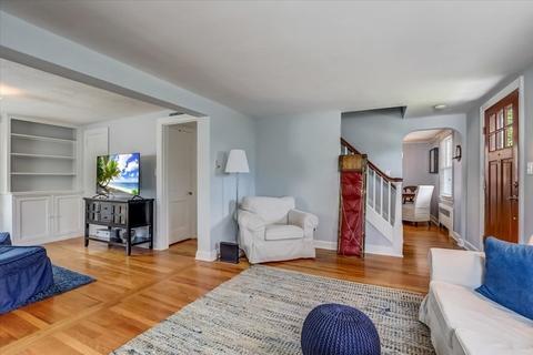 4 Sycamore Ln, Hingham, MA 02043 photo 5