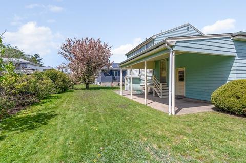 135 Estes St, Everett, MA 02149 photo 4