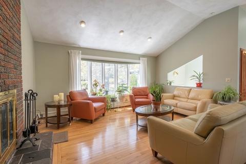 47 Colonial Rd, Sutton, MA 01590 photo 8