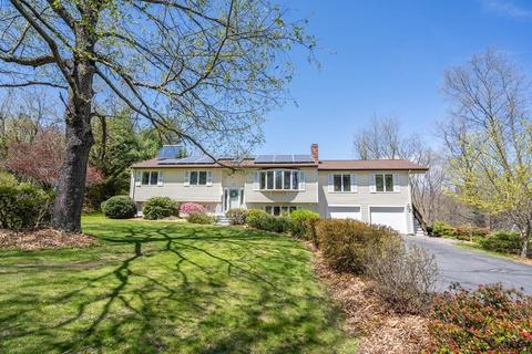 47 Colonial Rd, Sutton, MA 01590 photo 1