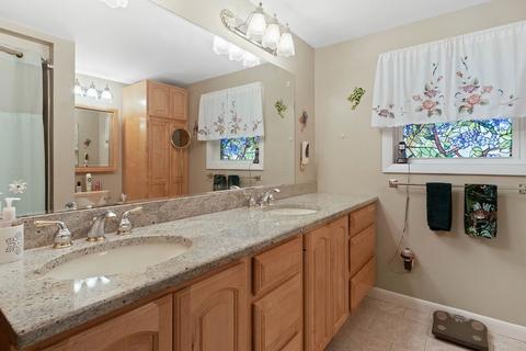 39 Hillside Rd, Dracut, MA 01826 photo 14