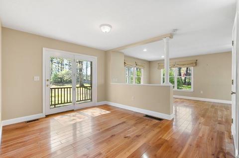 33 Forest St, Dunstable, MA 01827 photo 7