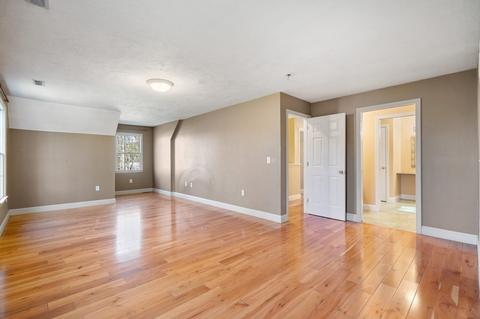 33 Forest St, Dunstable, MA 01827 photo 17
