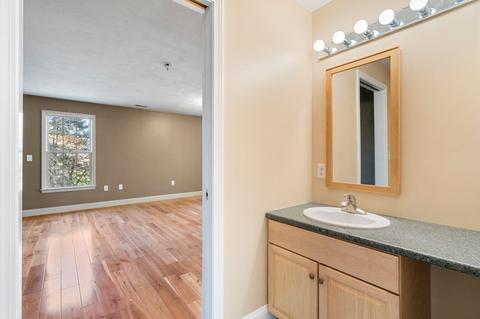 33 Forest St, Dunstable, MA 01827 photo 19