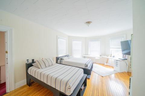 514 Hanover St, Fall River, MA 02720 photo 36