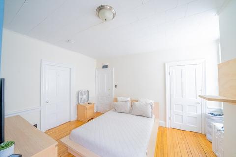 514 Hanover St, Fall River, MA 02720 photo 41