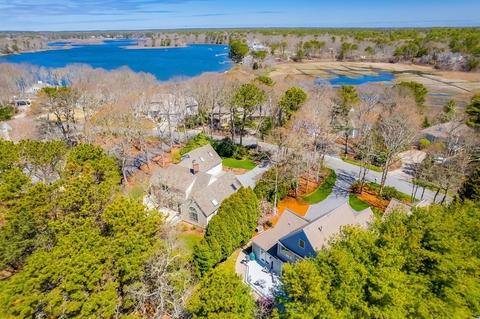 4 Tide Run, Mashpee, MA 02649 photo 2