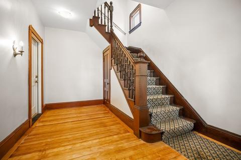34 Henry St, Everett, MA 02149 photo 4