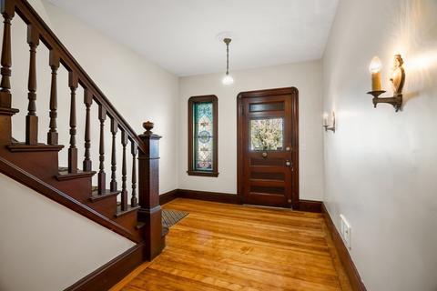 34 Henry St, Everett, MA 02149 photo 3