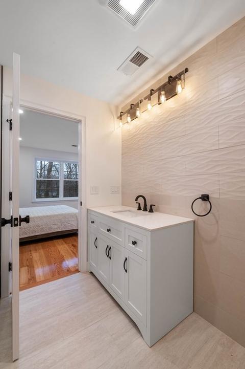 107 Dodge St #E, Beverly, MA 01915 photo 18